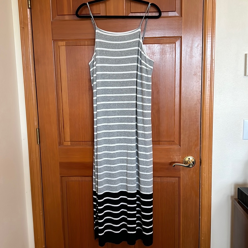 Vince Camuto striped dress size L